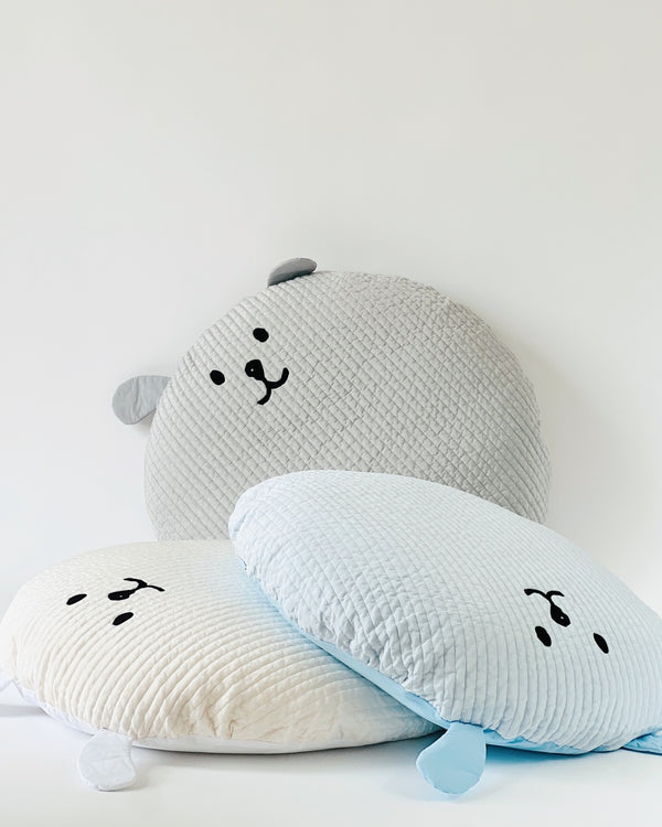 HugMe Rayon Quilted Cushion