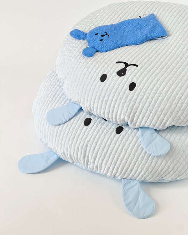 HugMe Rayon Quilted Cushion