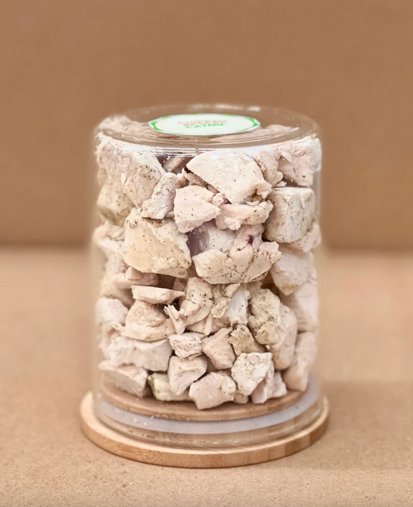 Freeze-Dried Chicken Breast with Catnip