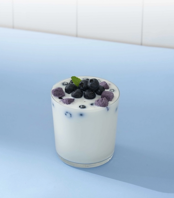 Freeze Dried Goat Milk & Blueberry Treats