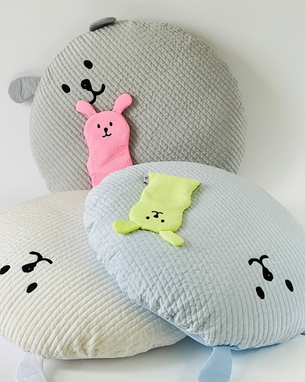 HugMe Rayon Quilted Cushion