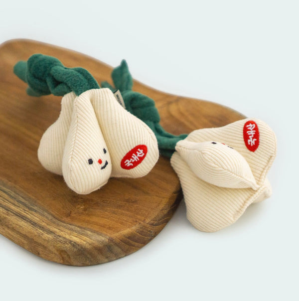Squeaky Garlic Tug Toy