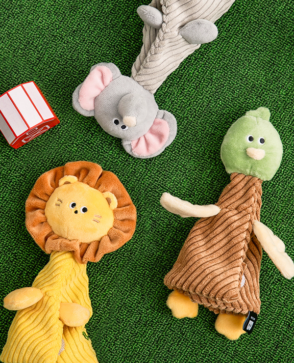 Crinkle Pocket Cape Toy