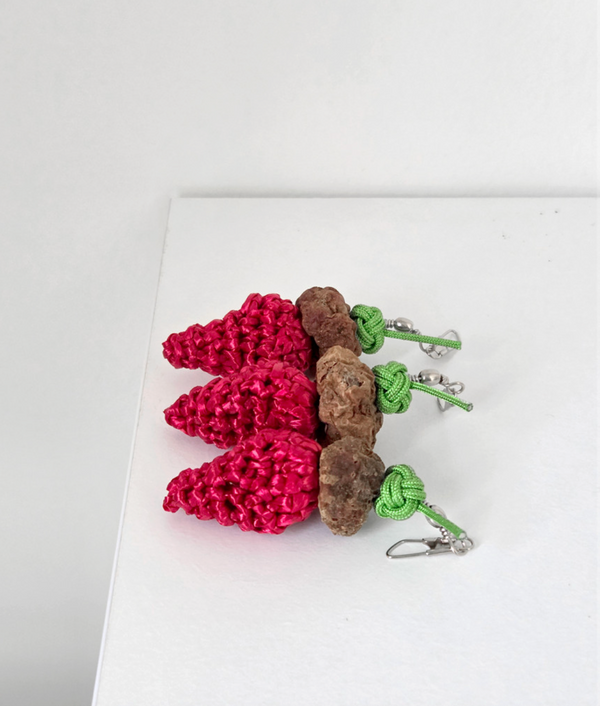 Strawberry Silvervine Cat Teaser Wand Refill Toy