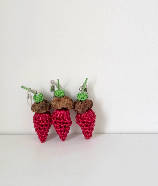 Strawberry Silvervine Cat Teaser Wand Refill Toy