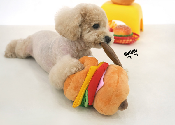 Peanuts Hamburger Nosework Toy