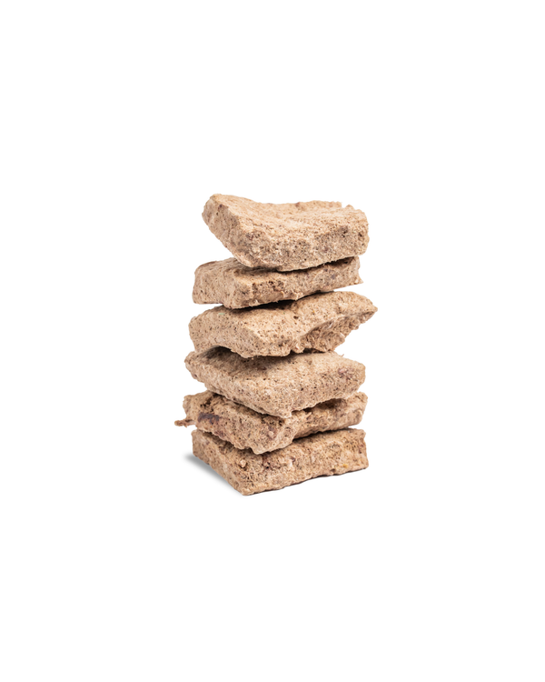 Bugsy's freeze-dried venison dog food detail