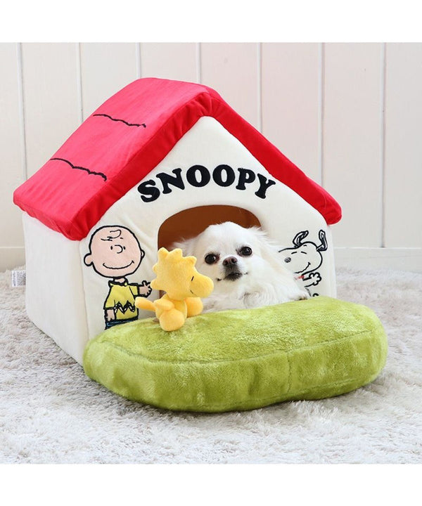 Snoopy House Garden