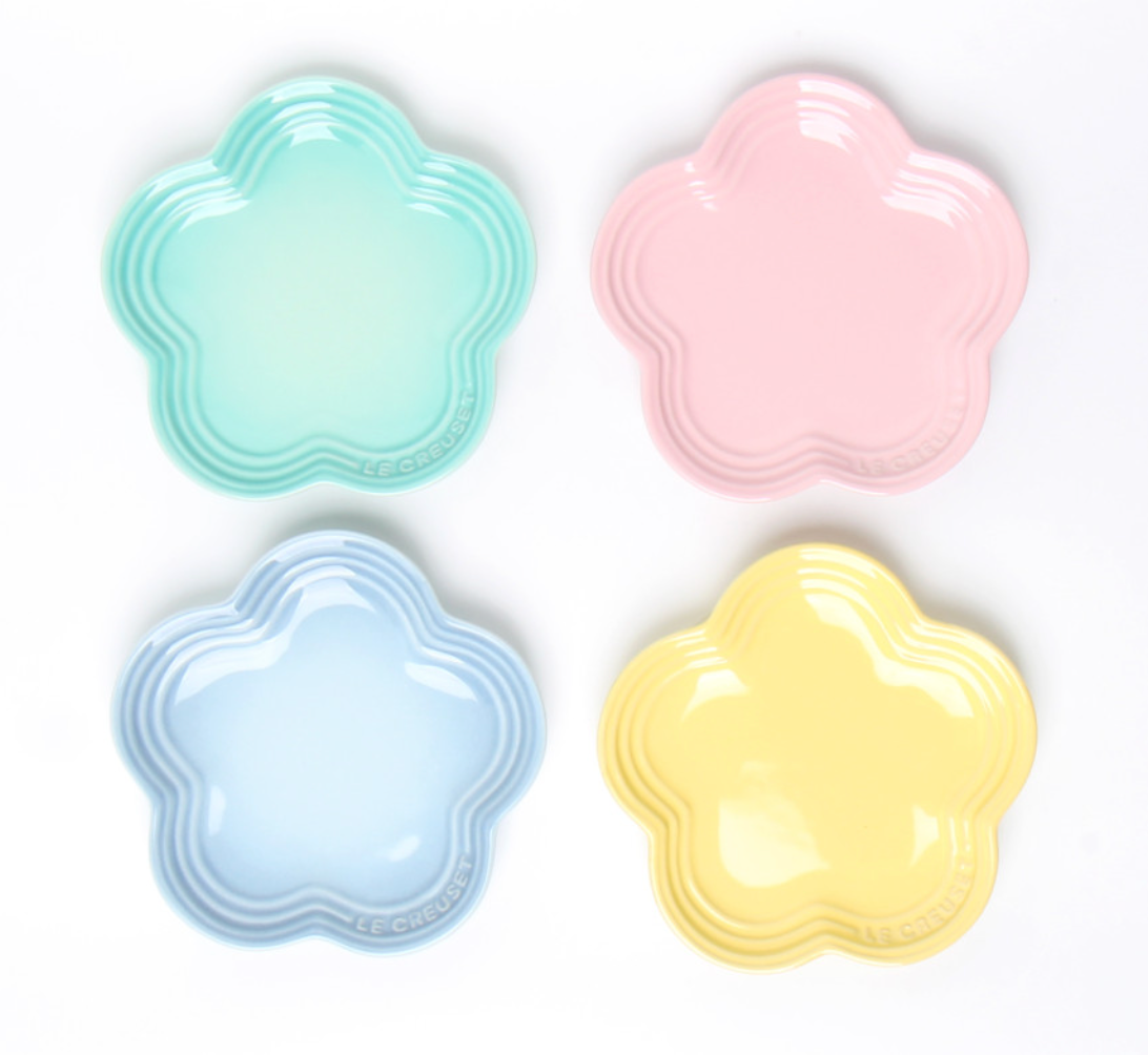 Le creuset top flower plate